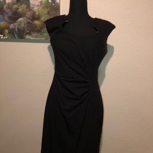 Calvin Klein Square. Neck lined sheTh dress withwith a cinched waist